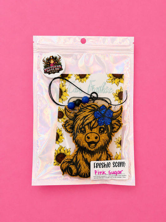 Hibiscus Flower Highland Cow Freshie
